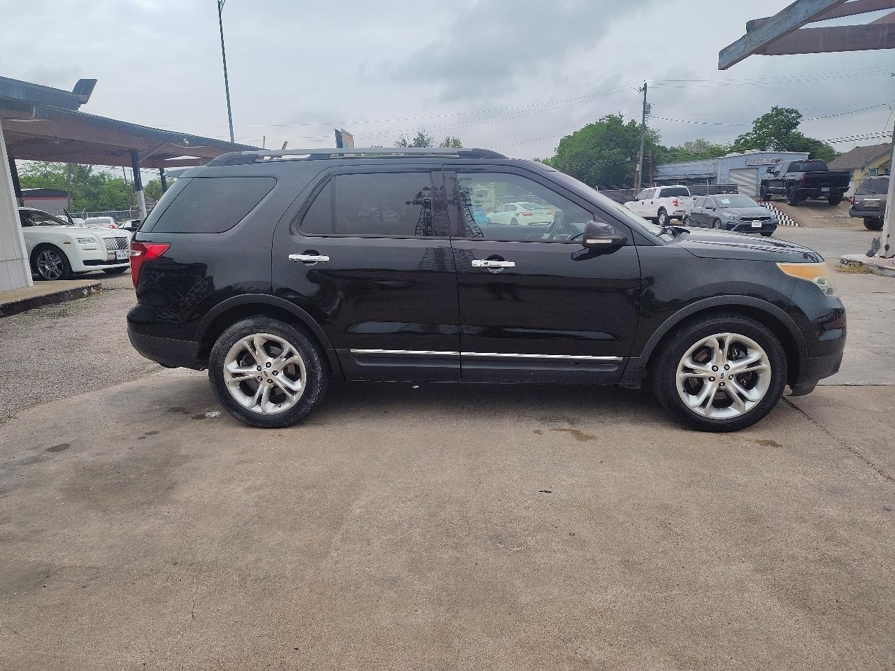 Ford Explorer Limited FWD 2014
