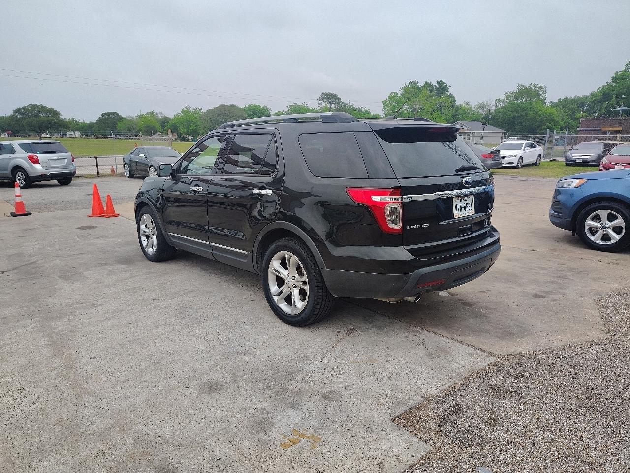 Ford Explorer Limited FWD 2014