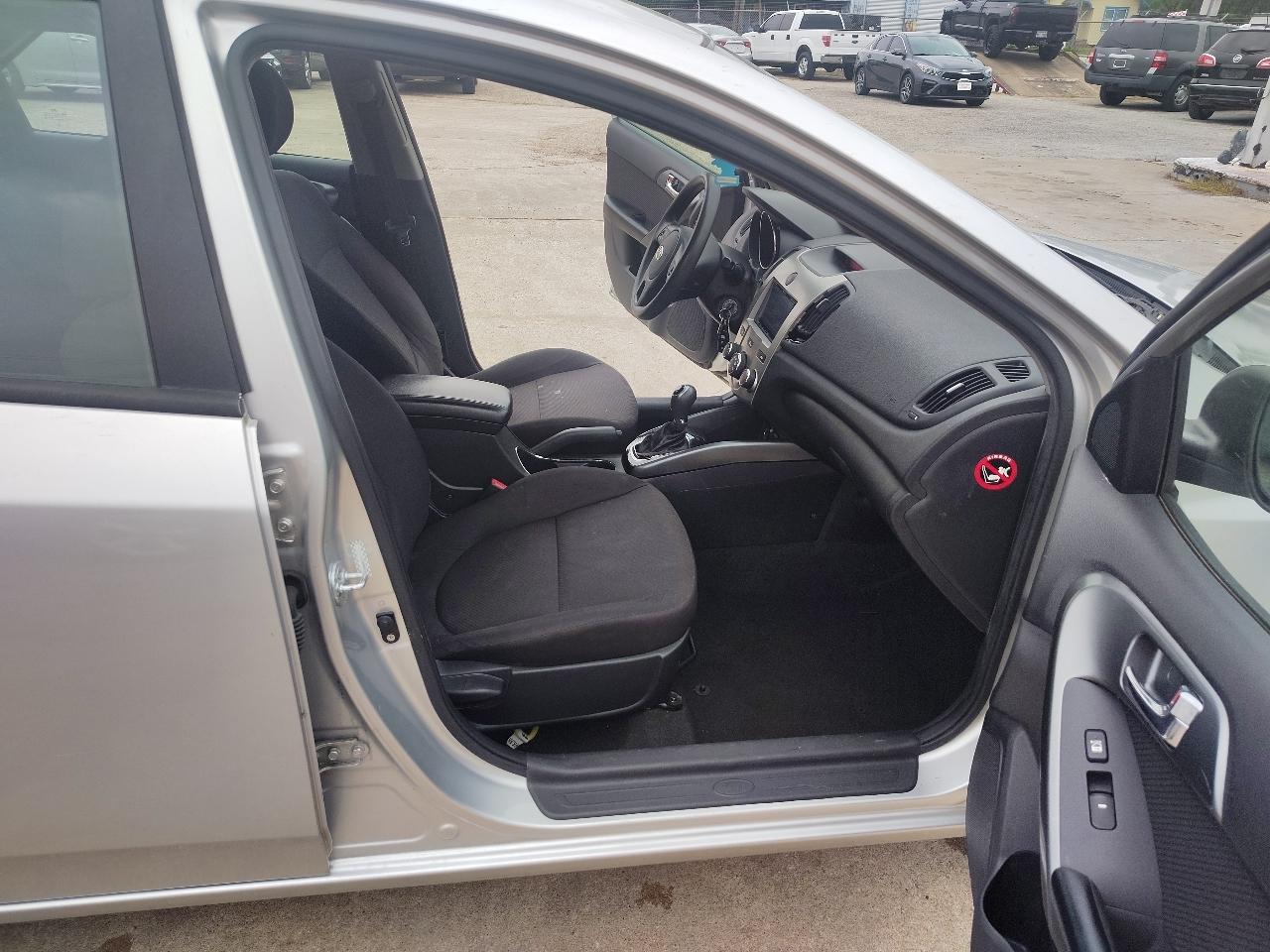 Kia Forte 5-Door EX 2013