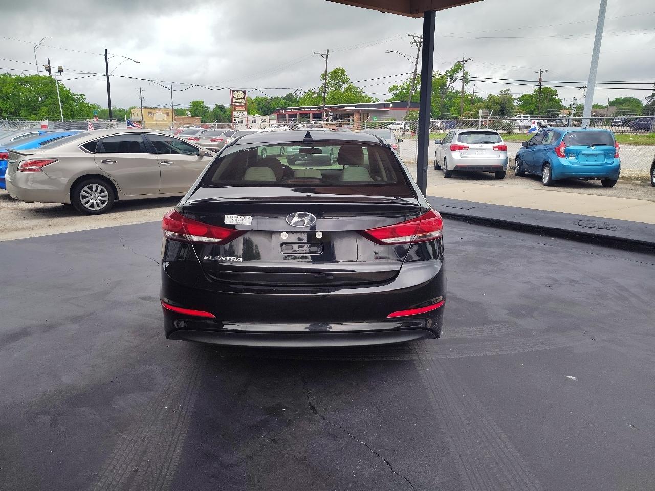 Hyundai Elantra Limited 2018