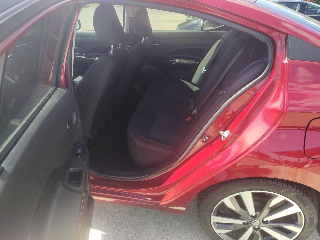 Nissan Versa SR 2021