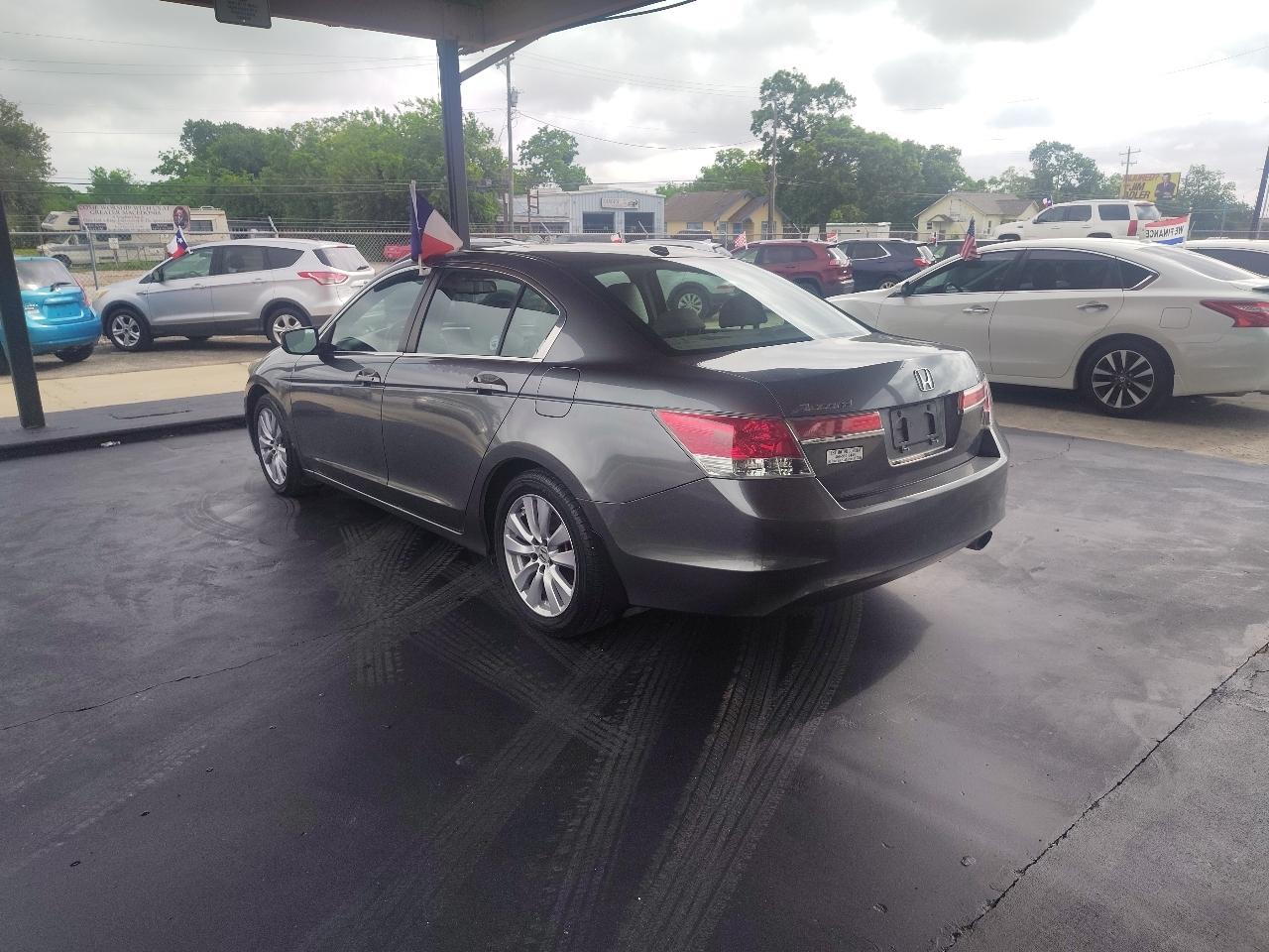 Honda Accord EX-L Sedan AT 2011
