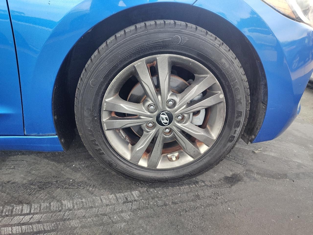 Hyundai Elantra SE 6AT 2017