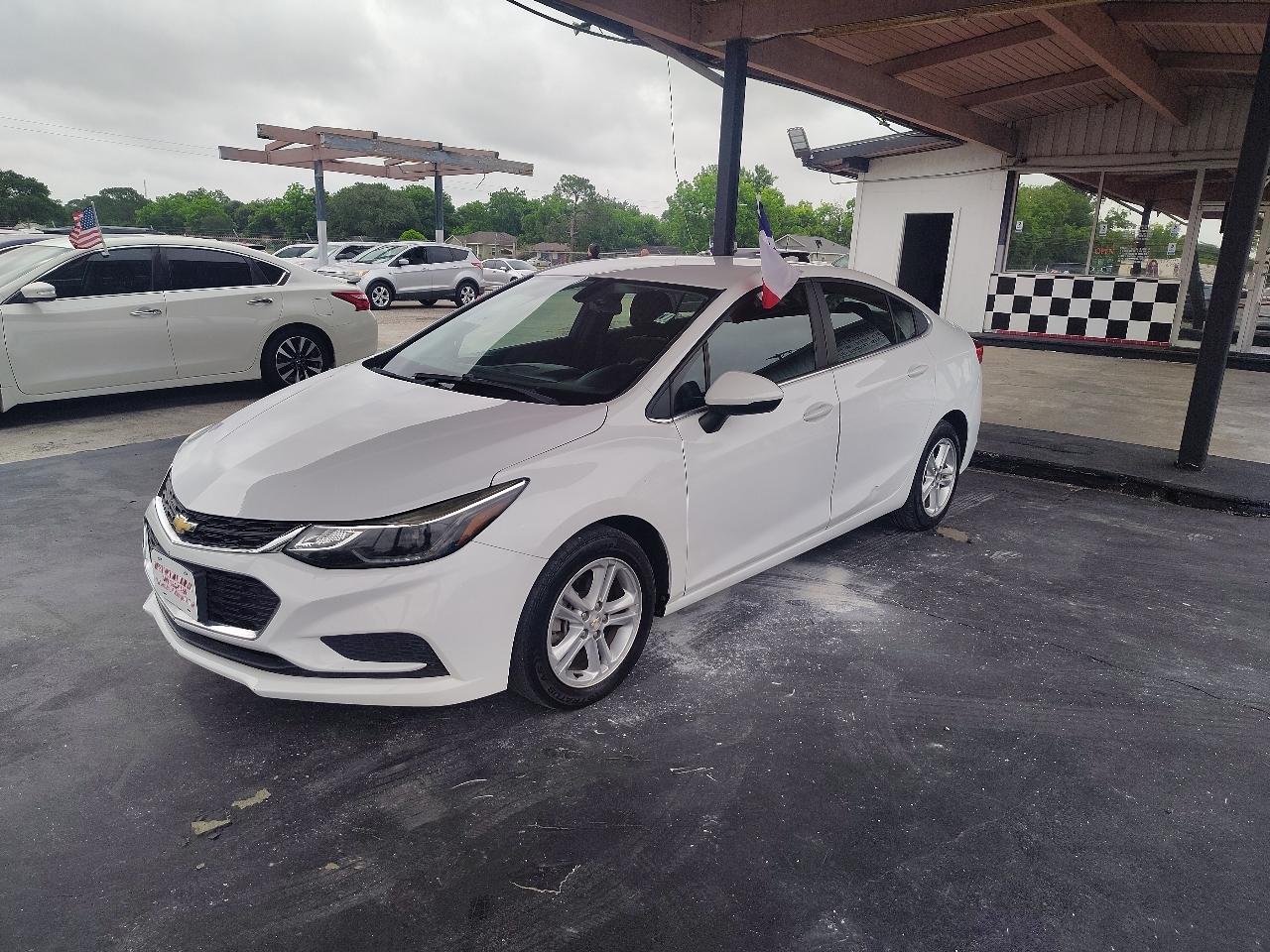 2017 Chevrolet Cruze LT Auto