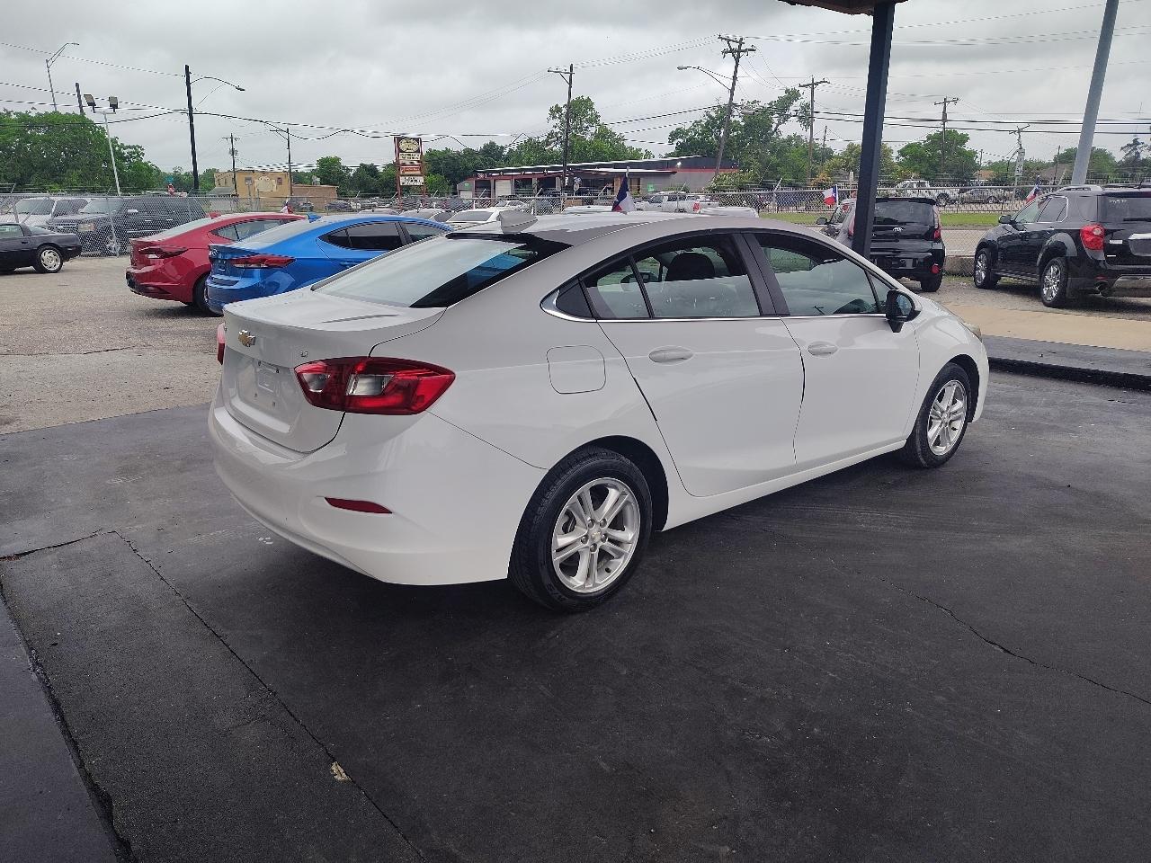 Chevrolet Cruze LT Auto 2017