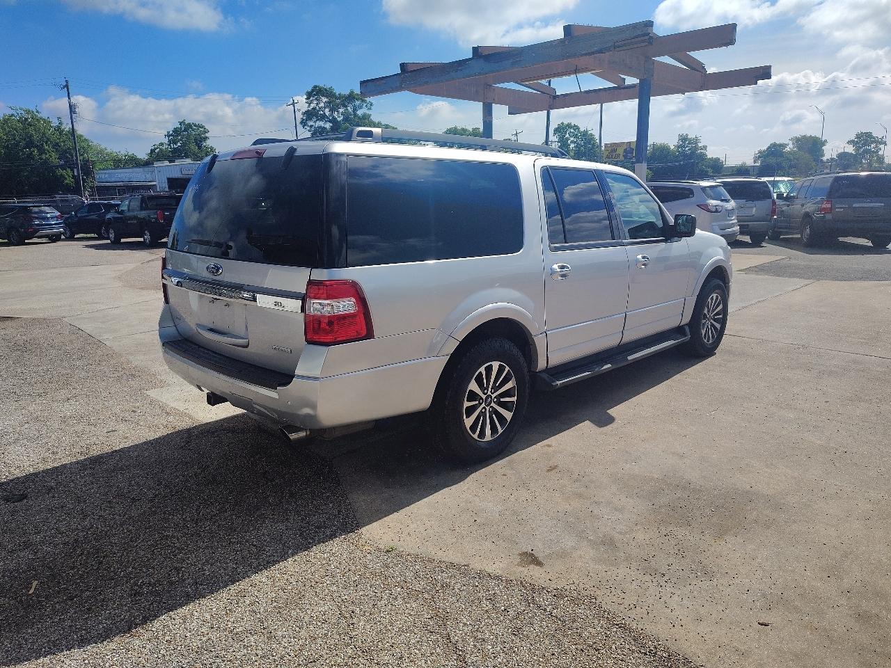 Ford Expedition EL XLT 2WD 2015