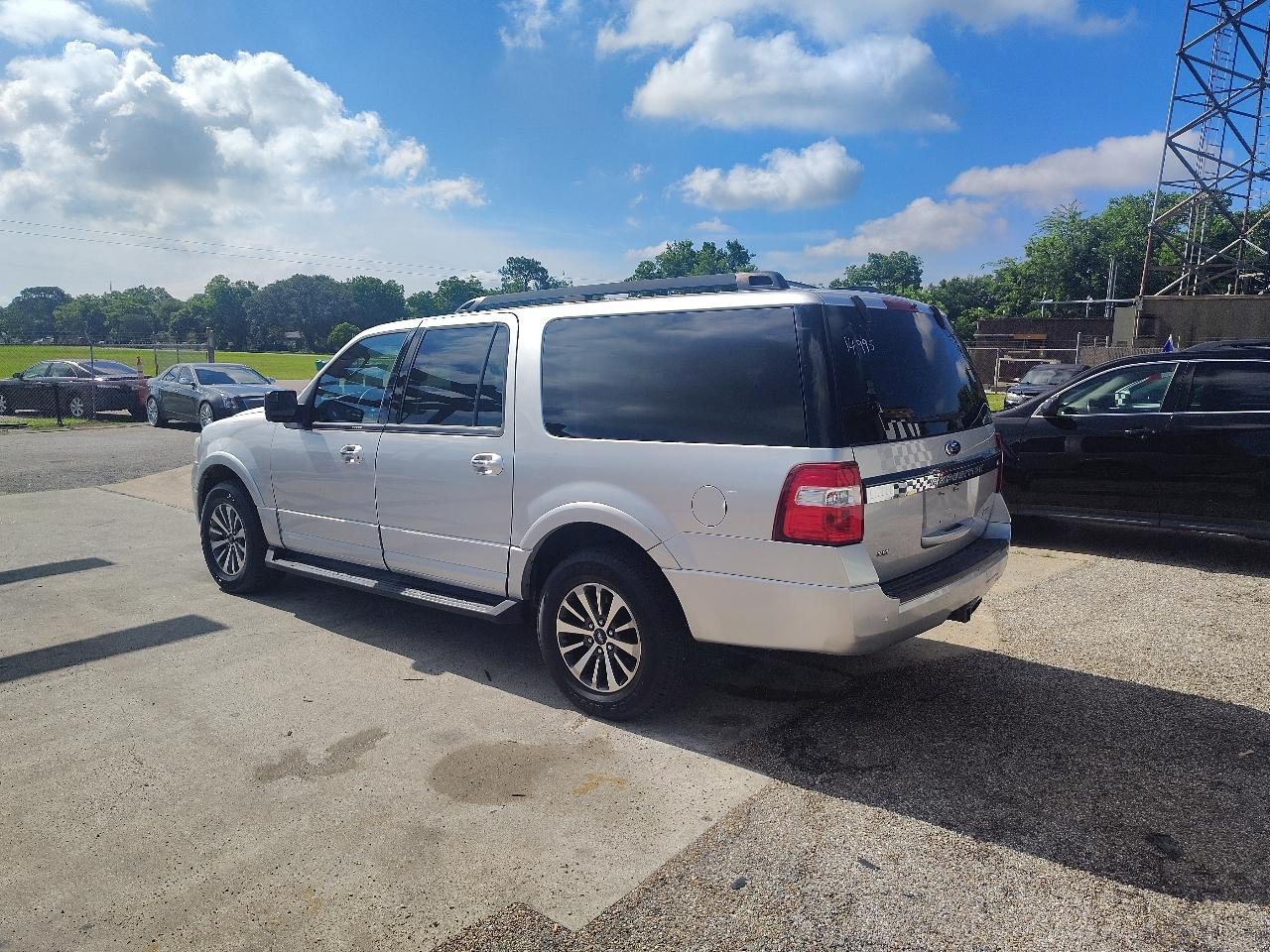 Ford Expedition EL XLT 2WD 2015