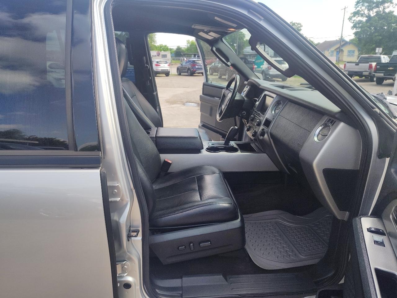 Ford Expedition EL XLT 2WD 2015