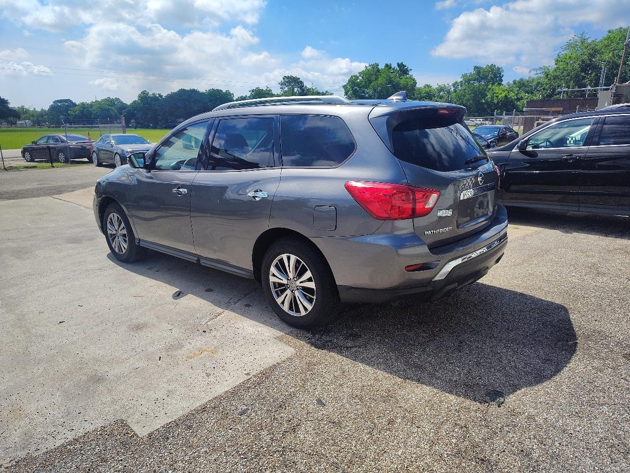 Nissan Pathfinder S 2WD 2019