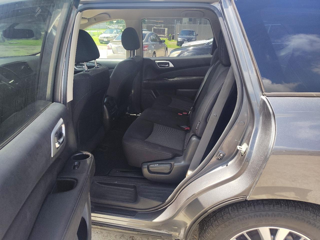 Nissan Pathfinder S 2WD 2019