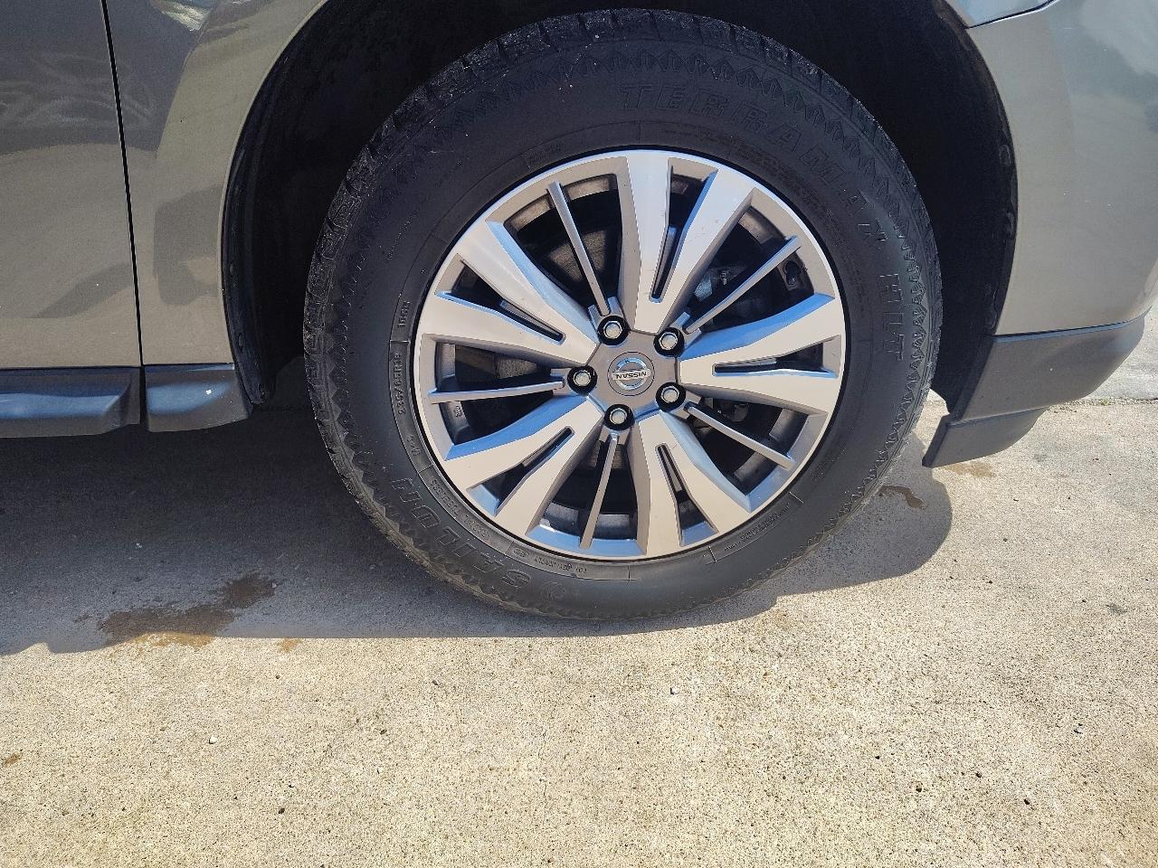 Nissan Pathfinder S 2WD 2019