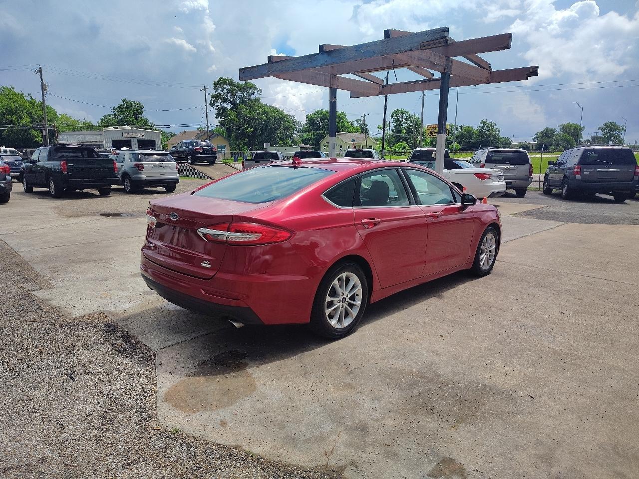 Ford Fusion SE 2020