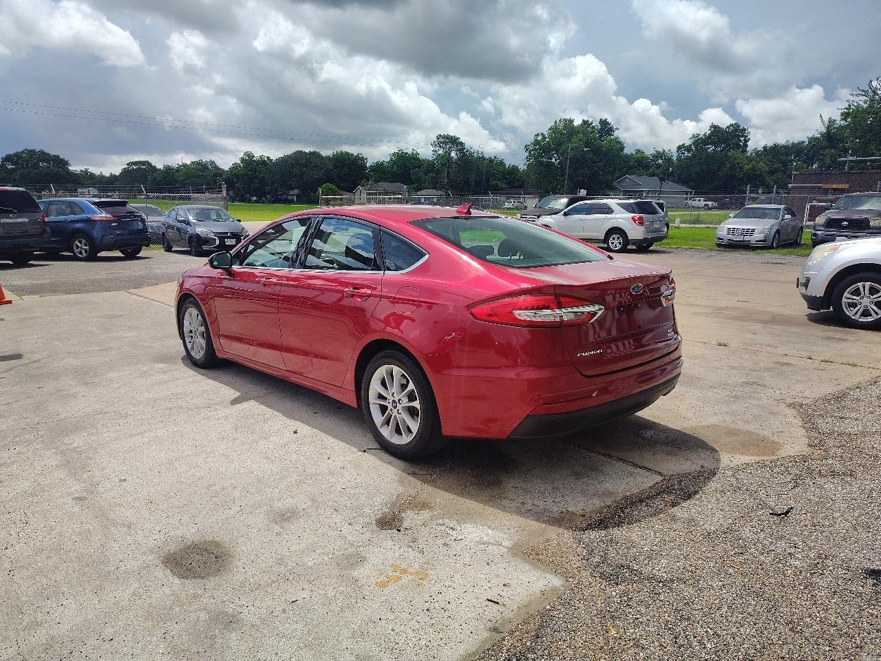 Ford Fusion SE 2020