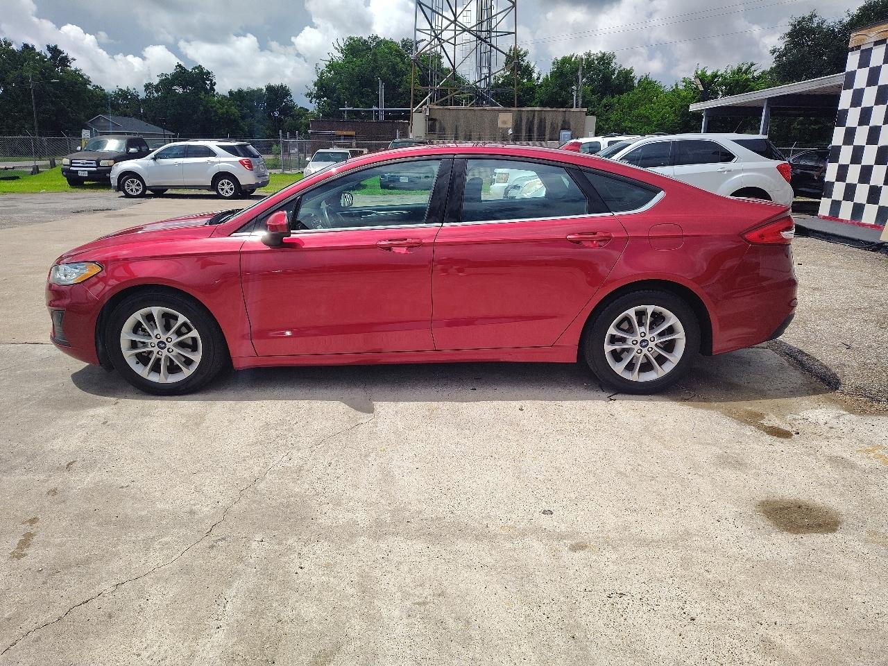 Ford Fusion SE 2020