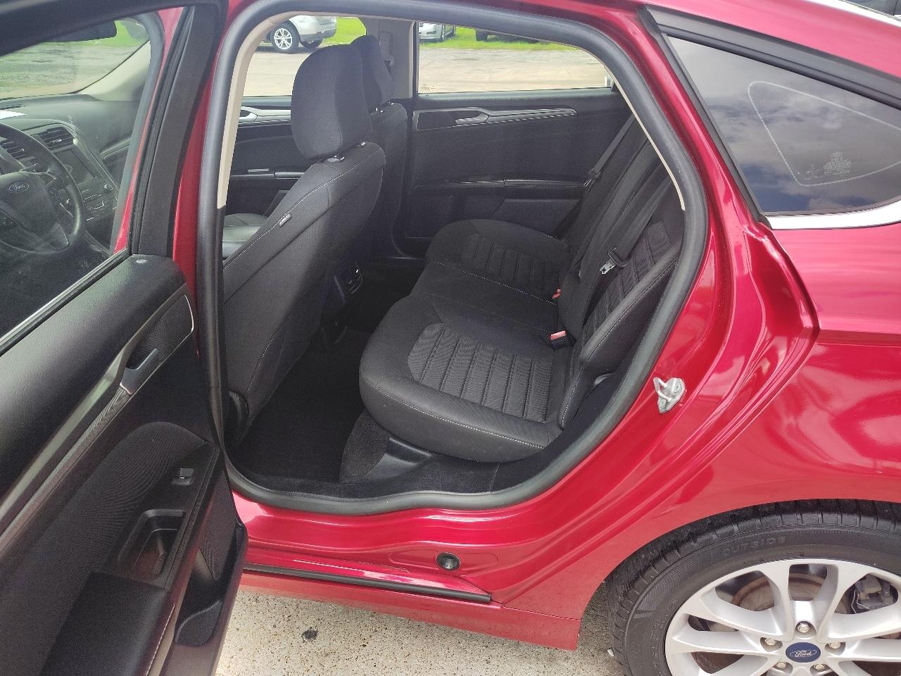 Ford Fusion SE 2020