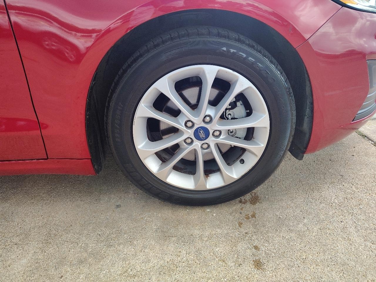 Ford Fusion SE 2020