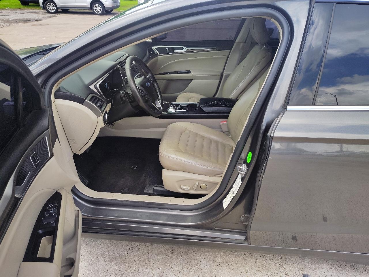 Ford Fusion SE 2018