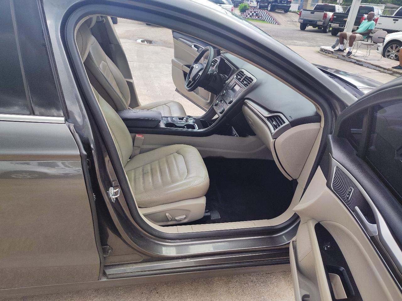 Ford Fusion SE 2018