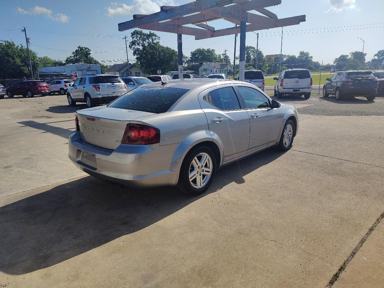 Dodge Avenger SXT 2013