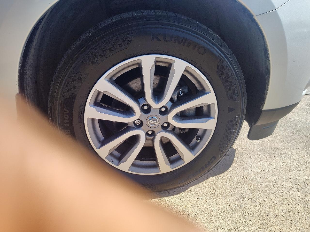 Nissan Pathfinder S 2WD 2014