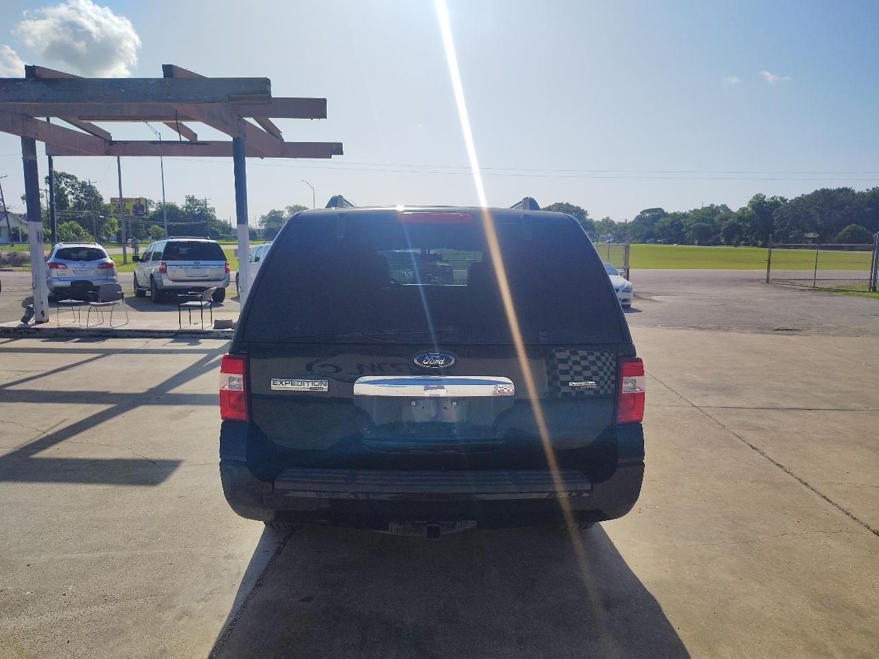 Ford Expedition Limited 2WD 2007