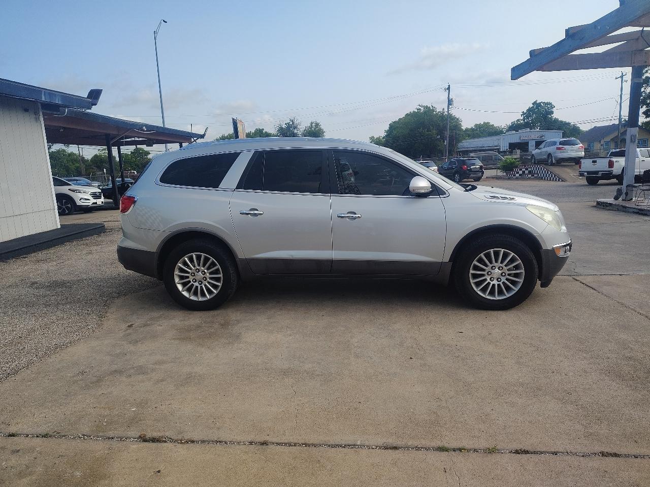 Buick Enclave CXL-1 FWD 2011