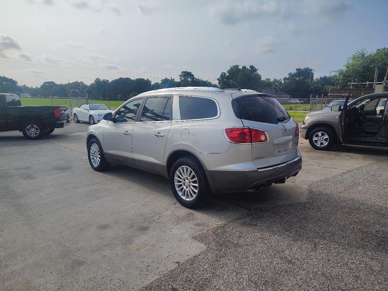 Buick Enclave CXL-1 FWD 2011
