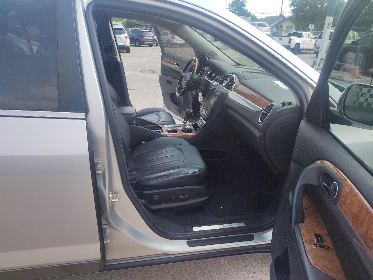 Buick Enclave CXL-1 FWD 2011