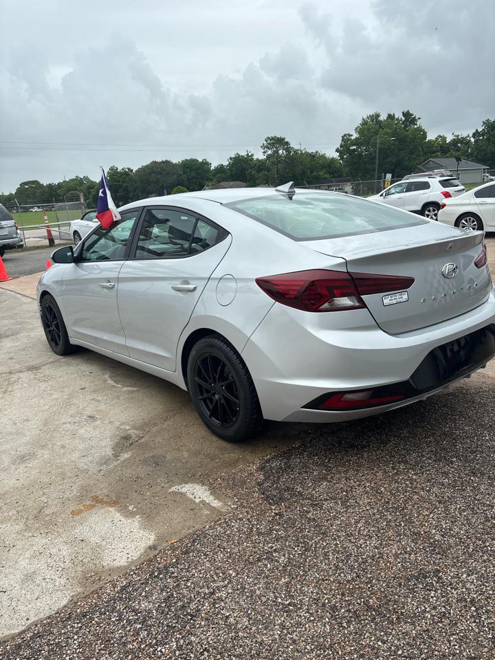 Hyundai Elantra Limited 2019