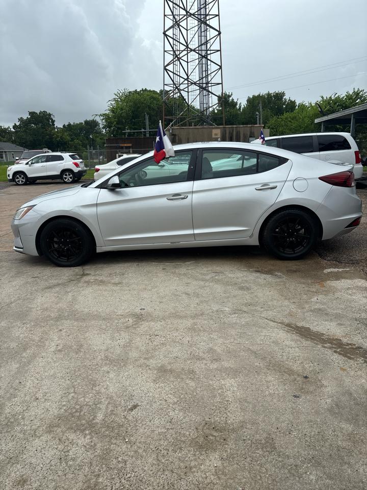 Hyundai Elantra Limited 2019