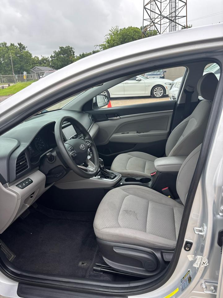 Hyundai Elantra Limited 2019