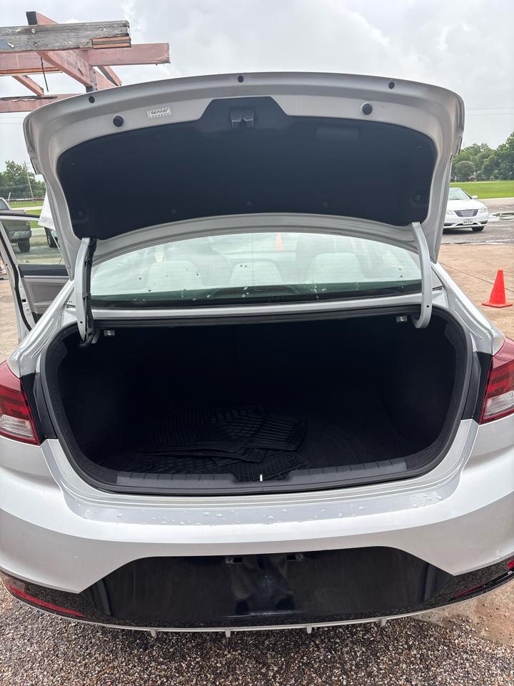 Hyundai Elantra Limited 2019