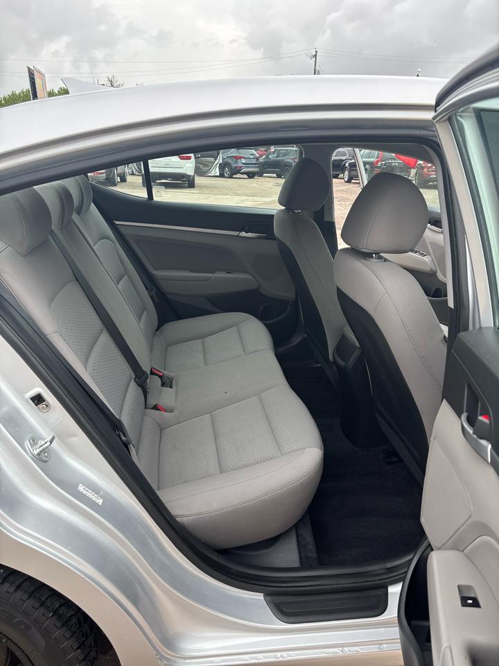 Hyundai Elantra Limited 2019