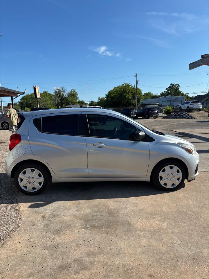 Chevrolet Spark LS CVT 2018