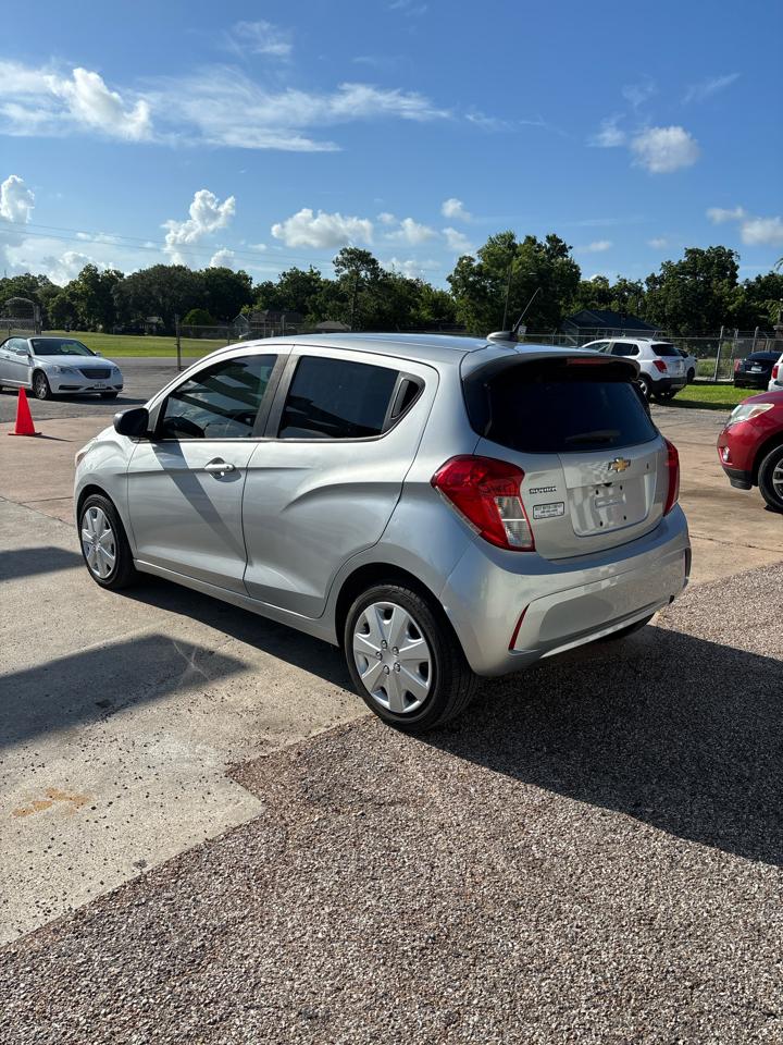 Chevrolet Spark LS CVT 2018