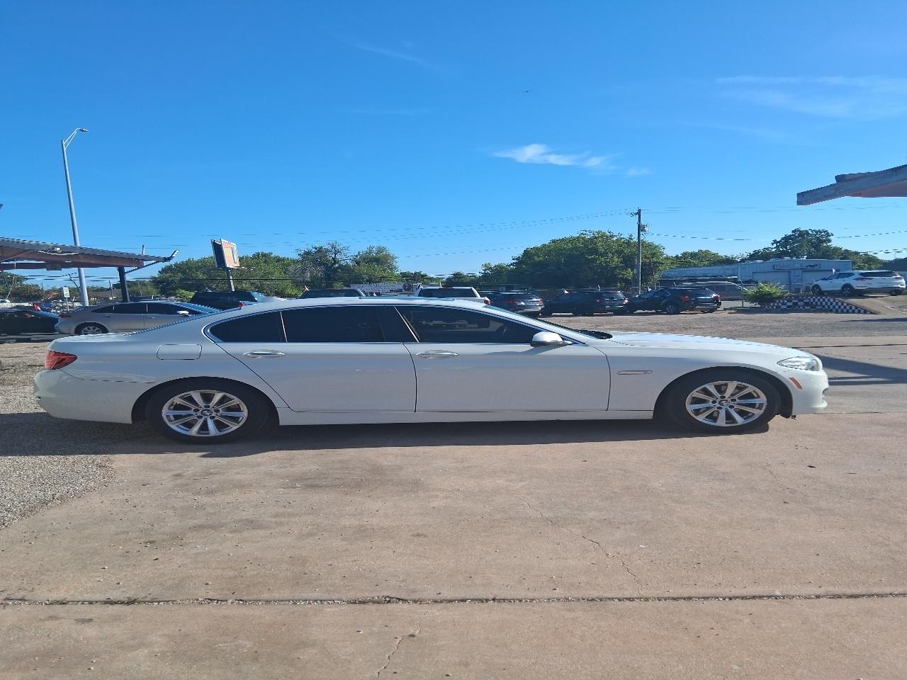 BMW 5-Series 528i 2014