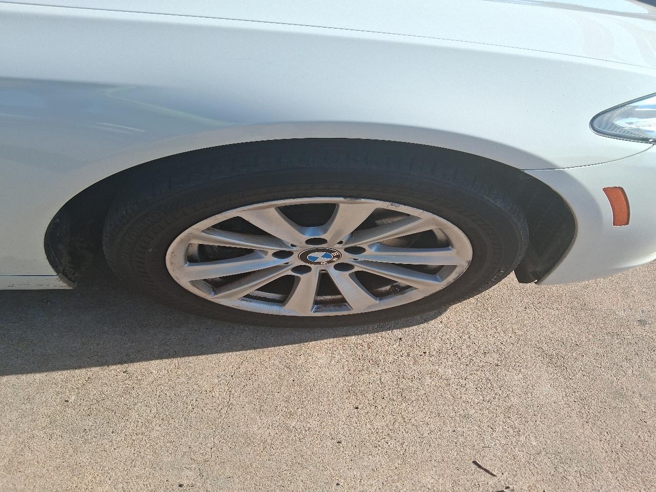 BMW 5-Series 528i 2014