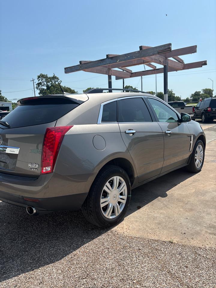 Cadillac SRX Base 2012