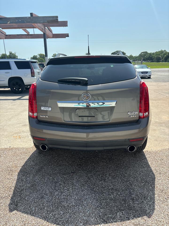 Cadillac SRX Base 2012