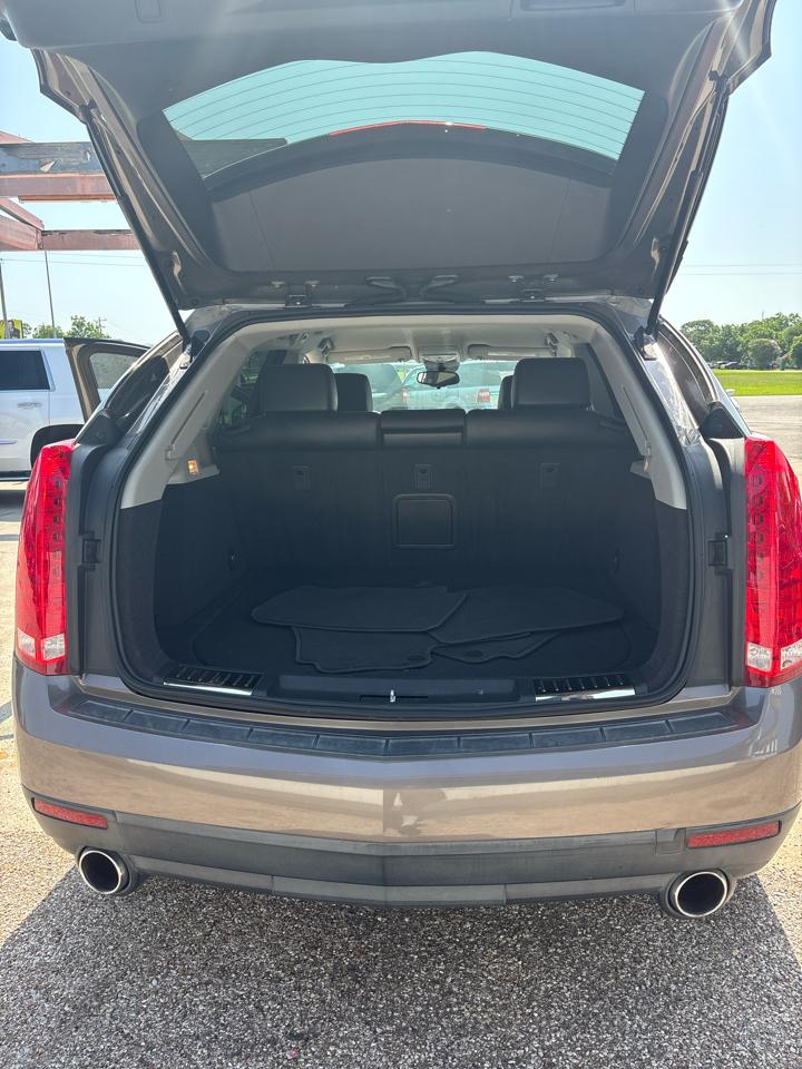 Cadillac SRX Base 2012