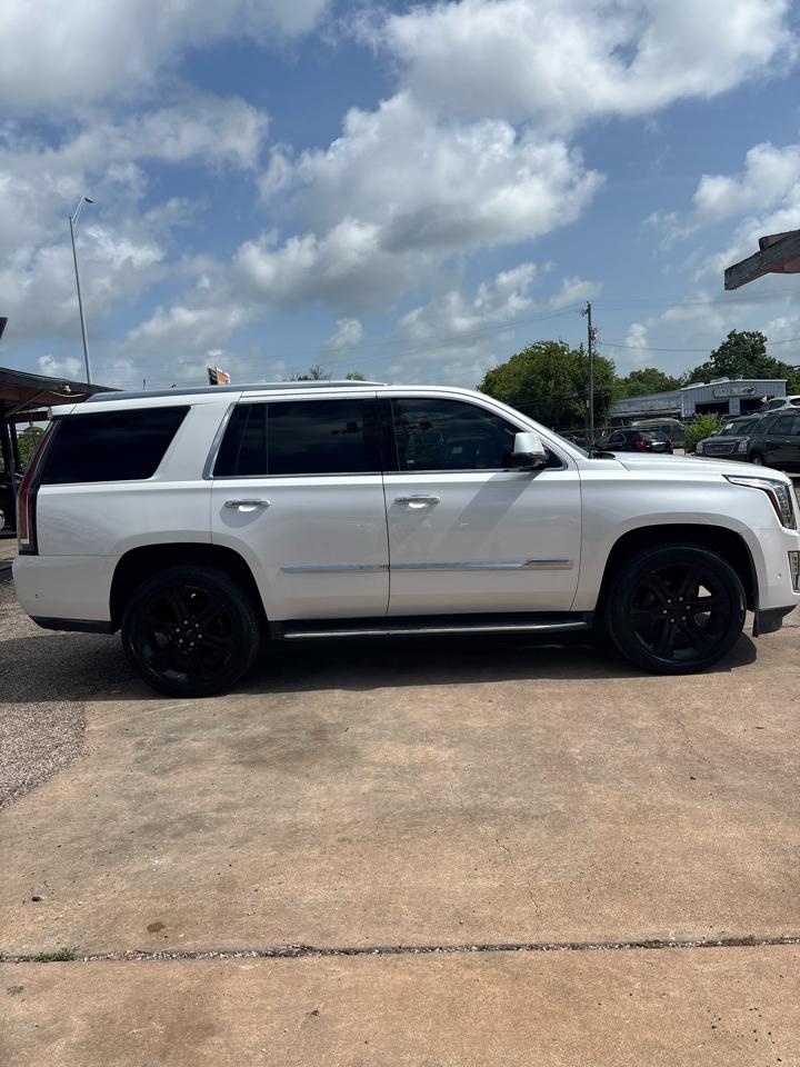 Cadillac Escalade Luxury 4WD 2019