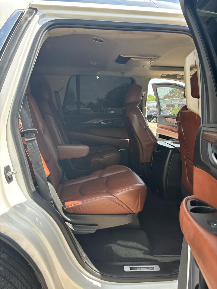 Cadillac Escalade Luxury 4WD 2019