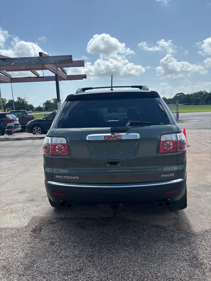 GMC Acadia SLE-2 AWD 2011