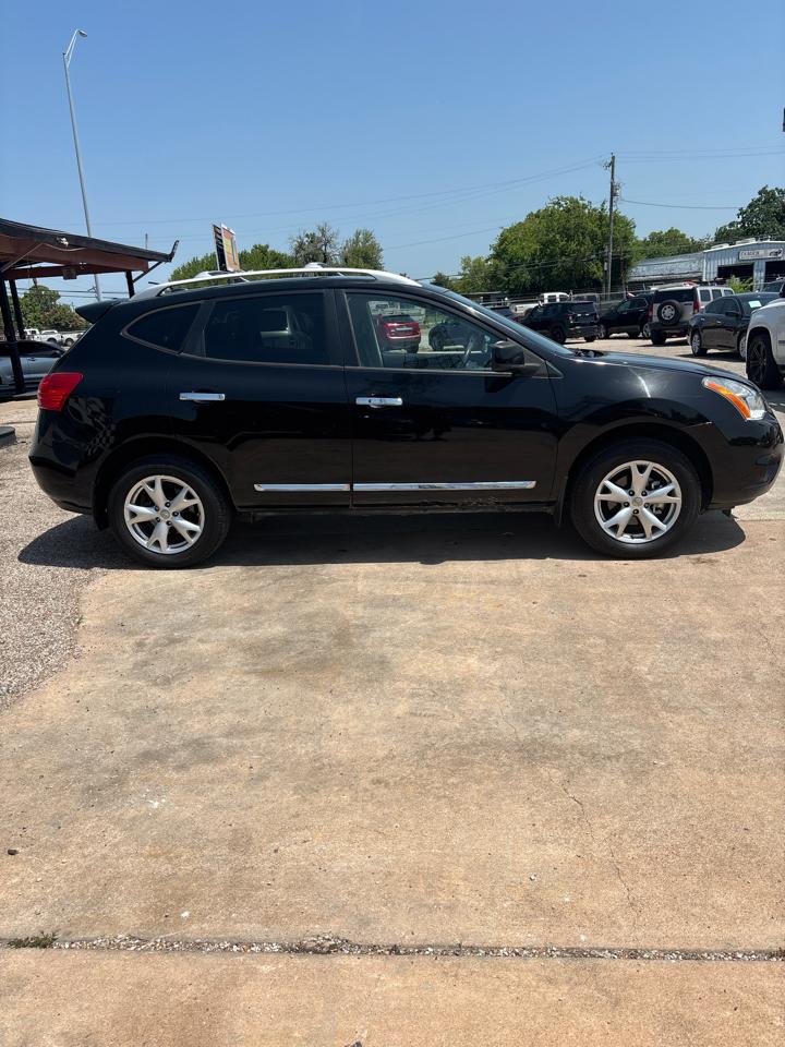 Nissan Rogue S 2WD 2011