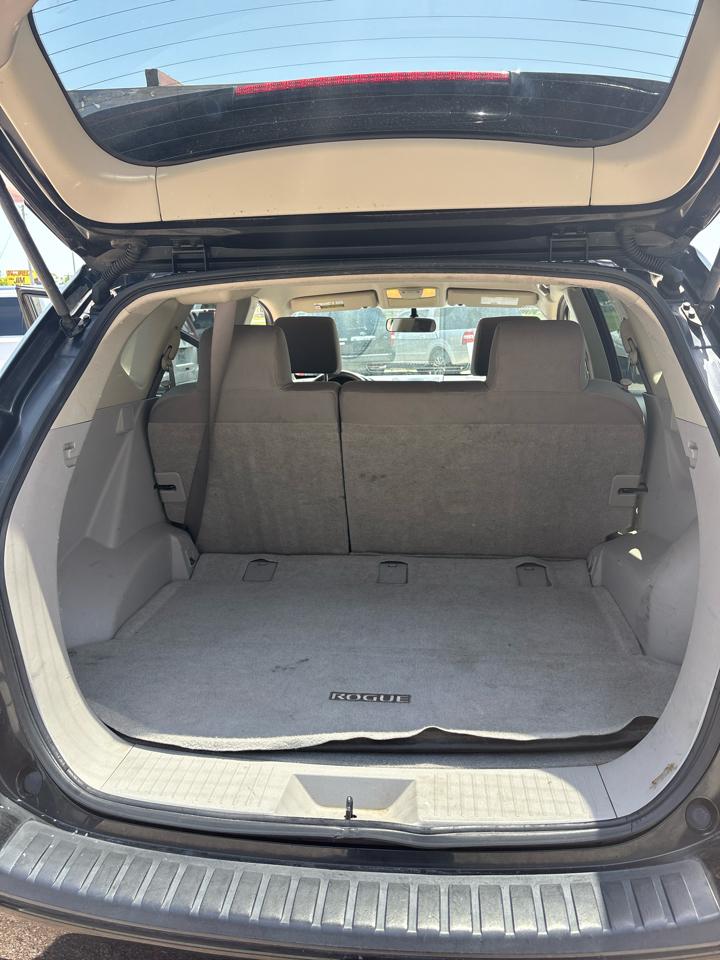 Nissan Rogue S 2WD 2011