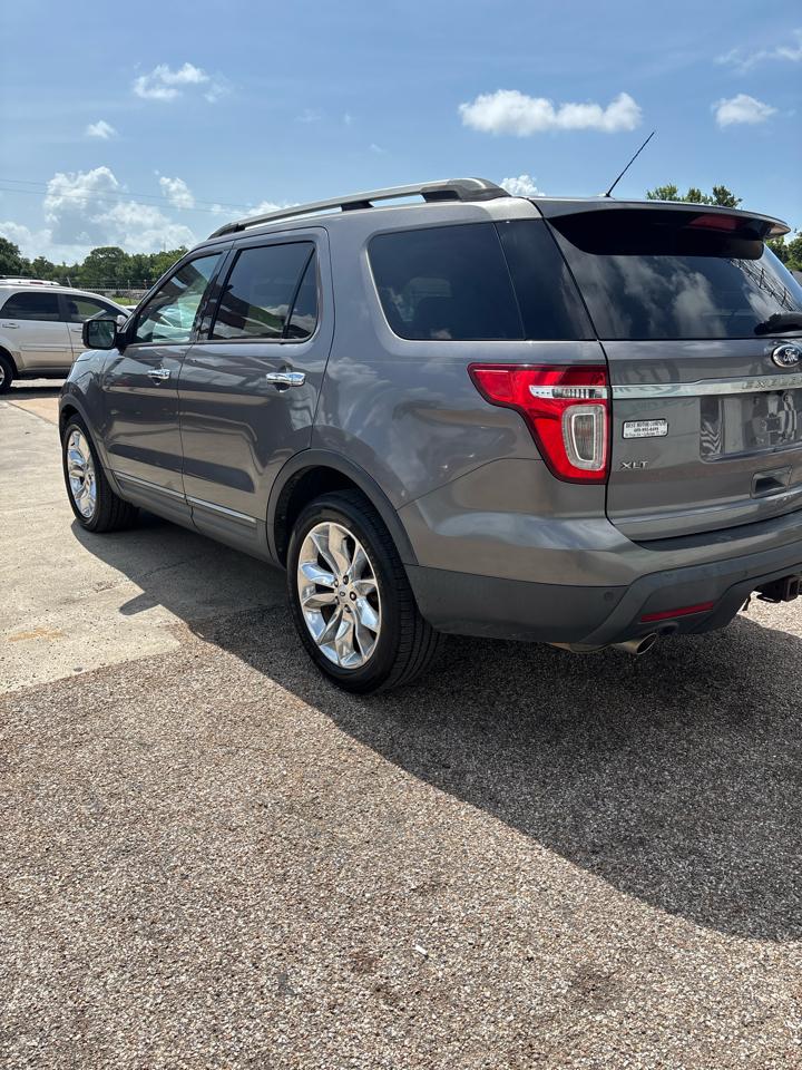 Ford Explorer XLT FWD 2013