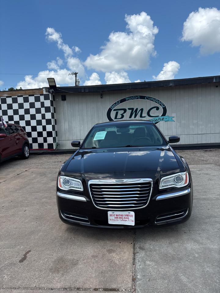 Chrysler 300 Base 2012