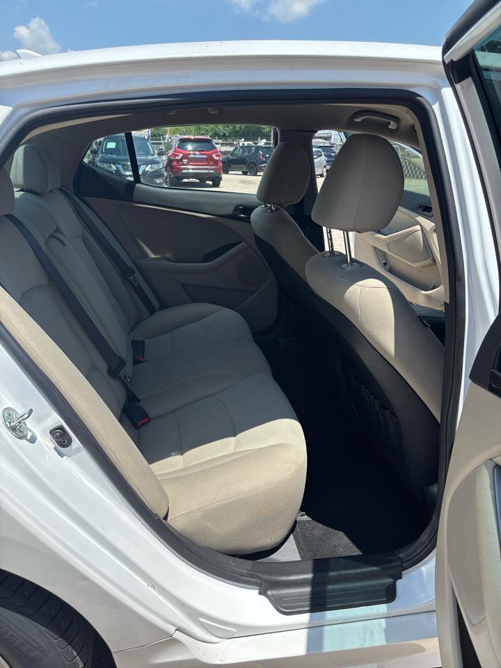 Kia Optima LX 2014