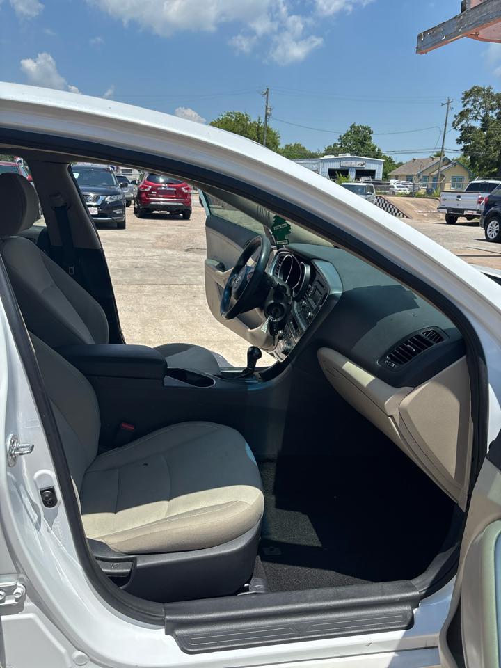 Kia Optima LX 2014
