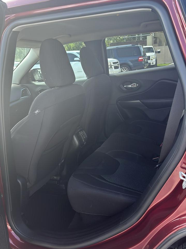Jeep Cherokee Latitude FWD 2020